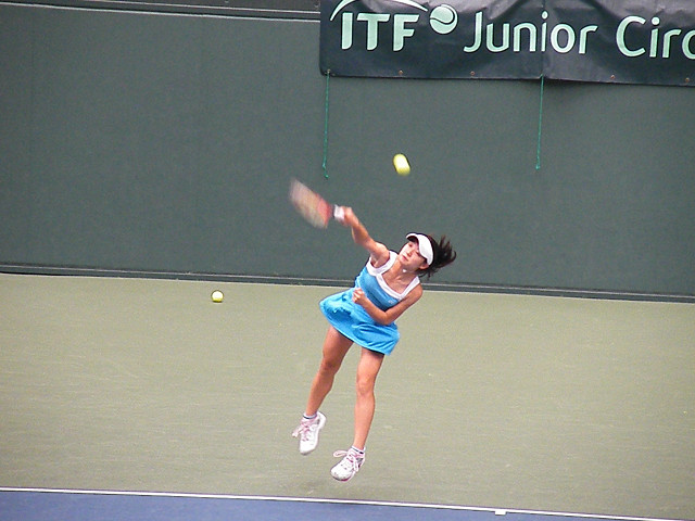 http://hyogo-tennis-as.com/YOSHITOMI.jpg